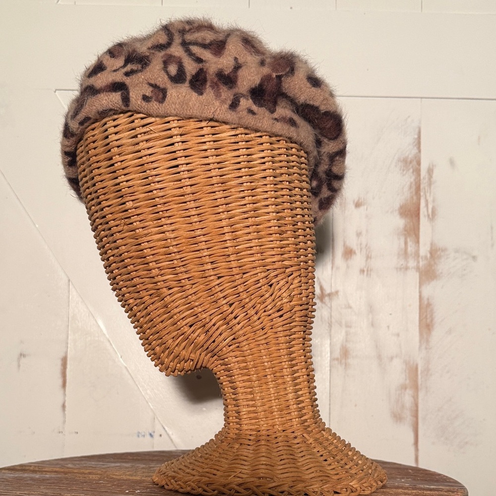 ADORA Leopard Pattern Beret - Brown and Black - Picture 5 of 9